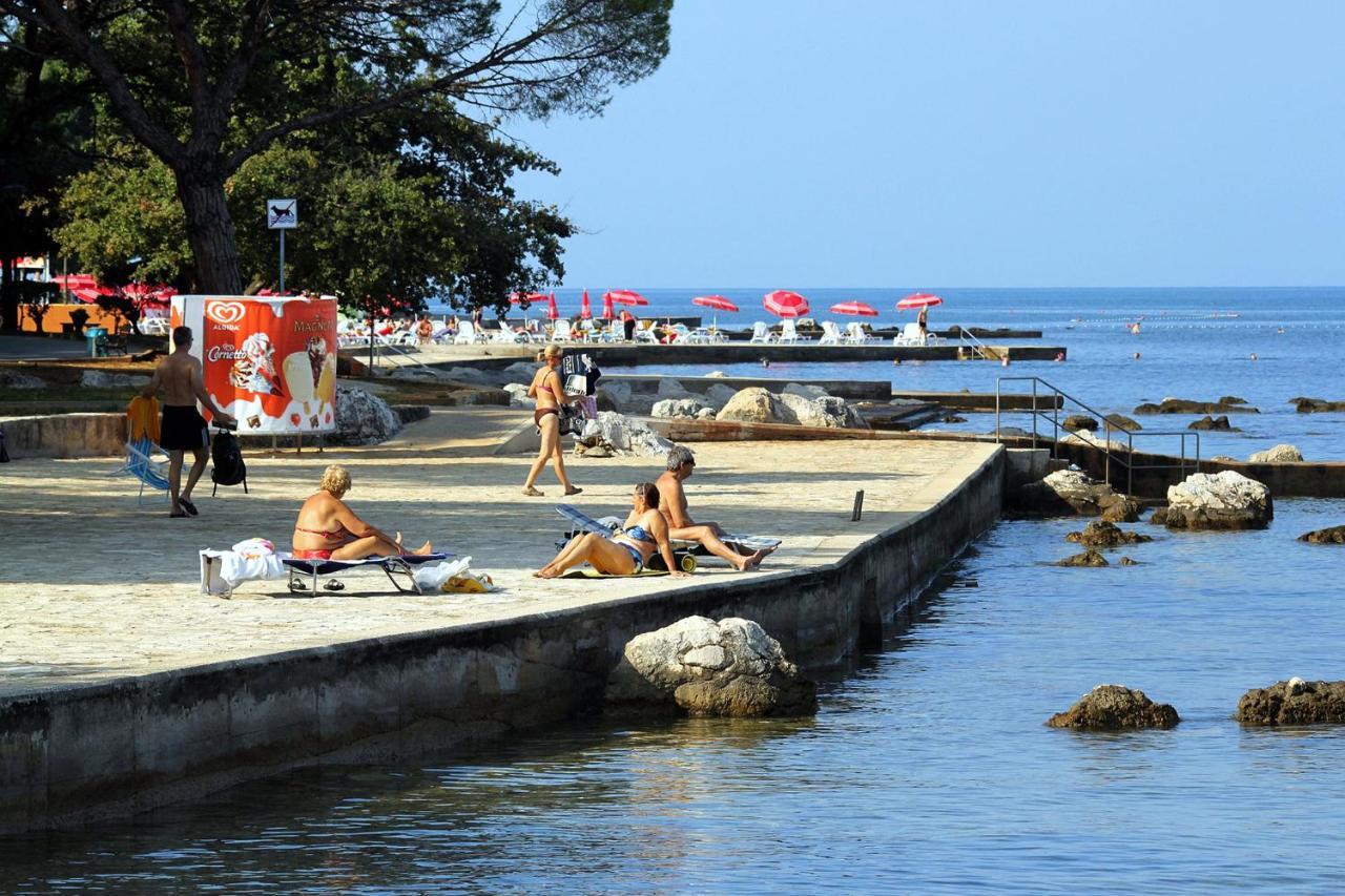 Apartments With A Parking Space Umag - 7110 Екстериор снимка
