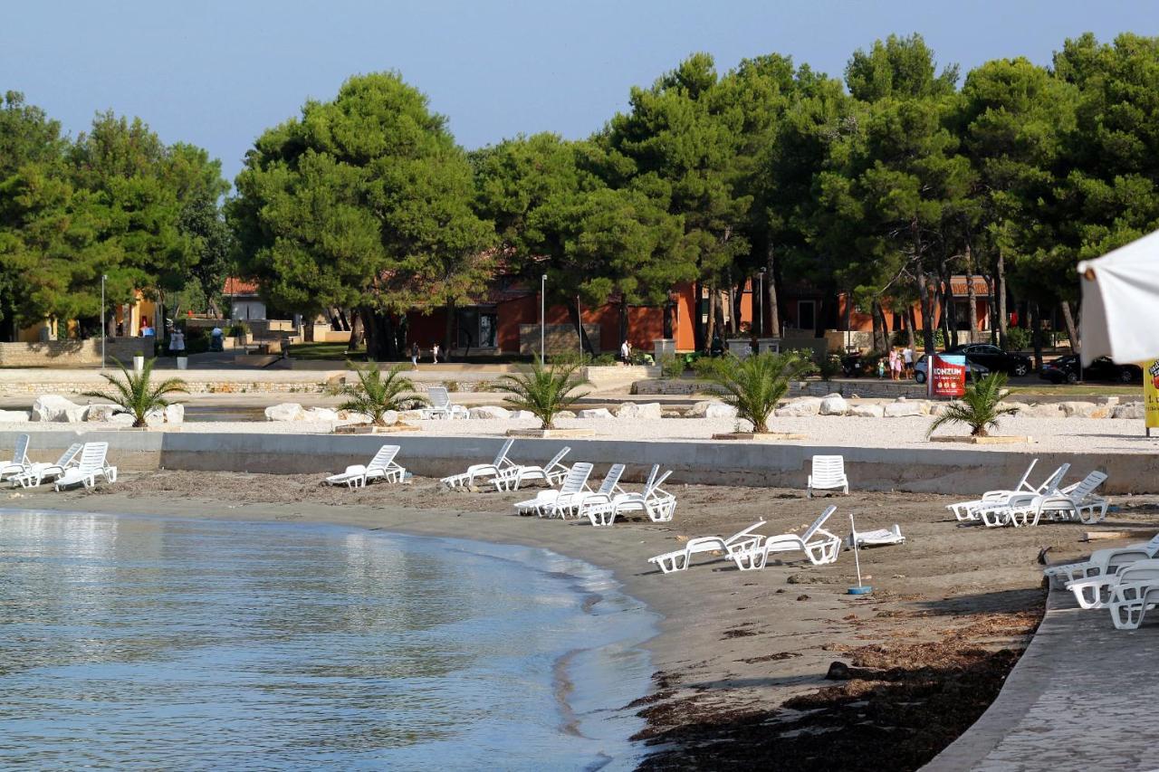 Apartments With A Parking Space Umag - 7110 Екстериор снимка